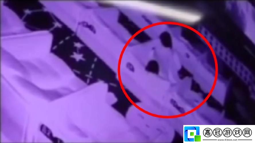 "搖搖欲墜-不蓋被子"：科技界的怪誕焦點