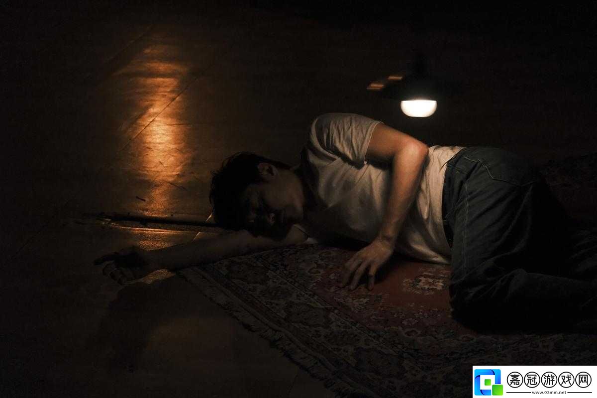 以后仰深喉口暴在線觀看哭泣：無盡的痛苦與掙扎！