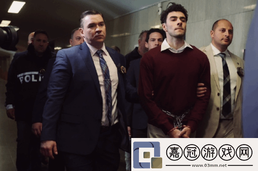 槍殺醫(yī)保巨頭CEO嫌犯顏值出圈