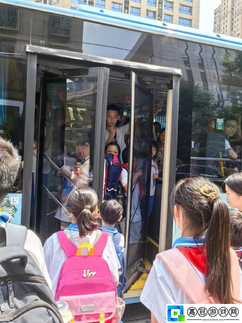 公交車上C了兩個小學(xué)生-粉絲：我為他們感到驕傲！共享技巧