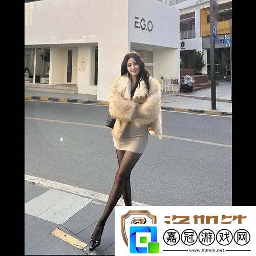 姐姐用腳幫我設新奇創意大揭秘-友直呼“腦洞大開-太有趣了！”