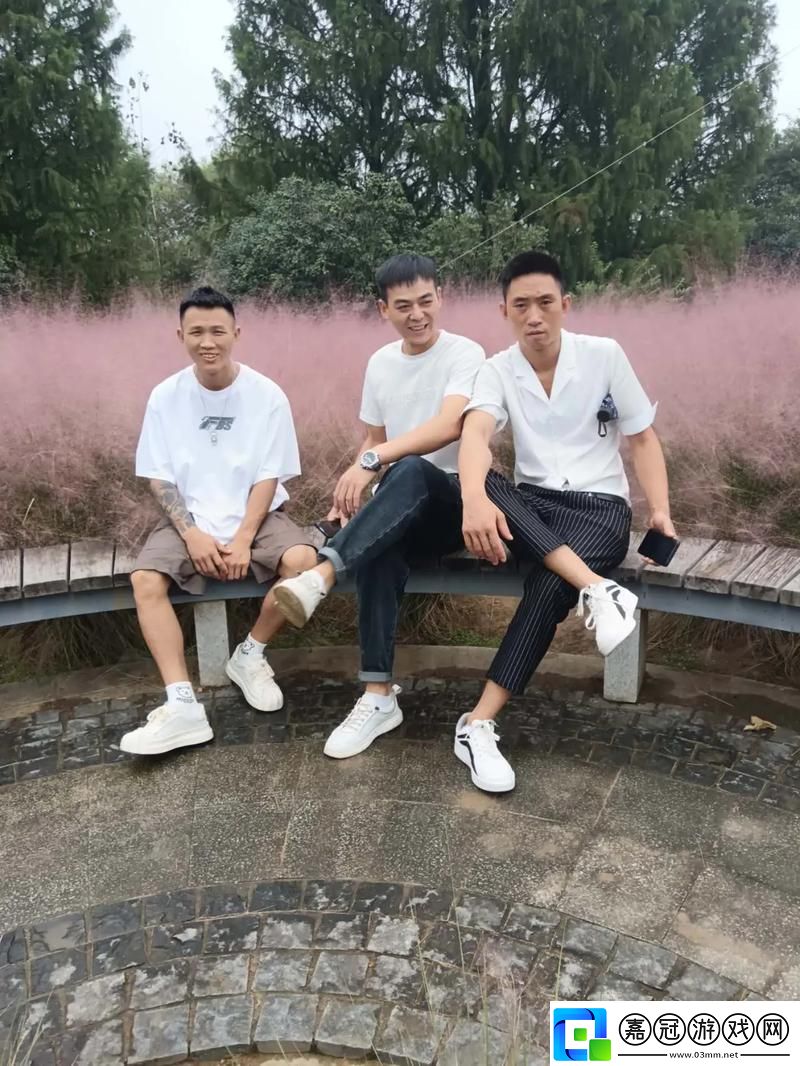 當(dāng)“三個男人躁我一個”變成了一場奇特的聚會